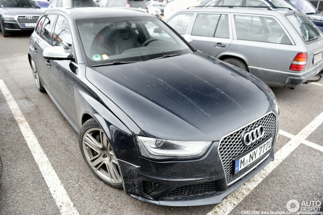 Audi RS4 Avant B8