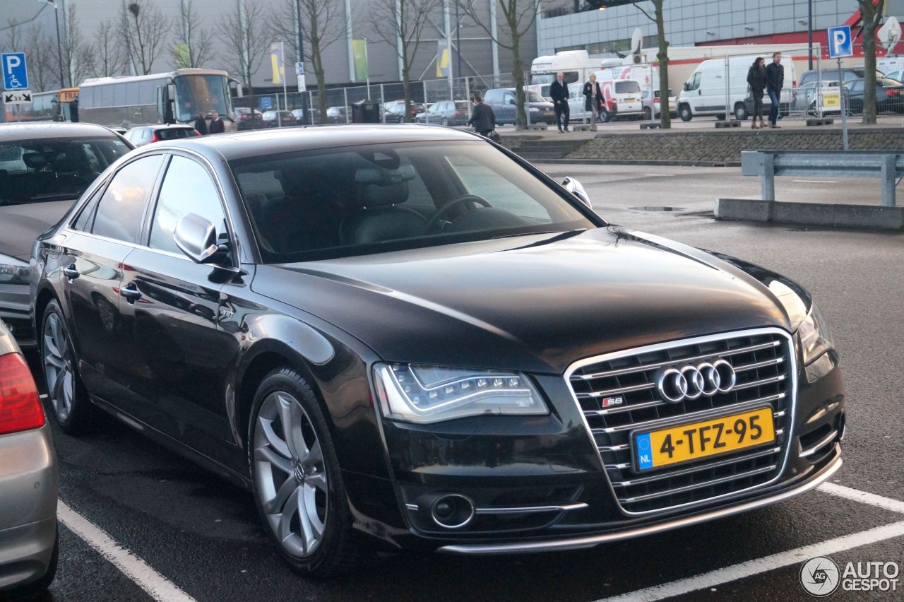 Audi S8 D4