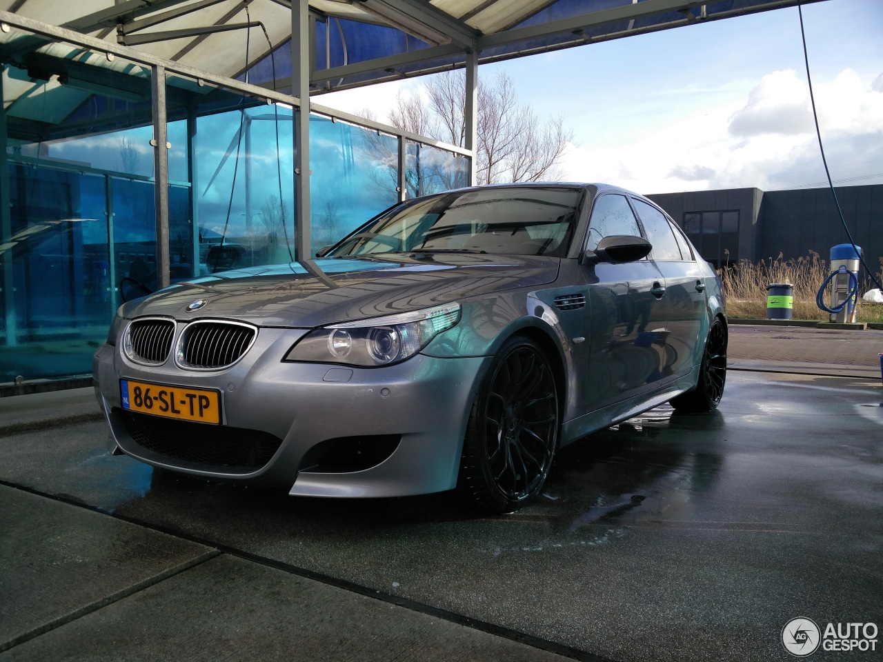 BMW M5 E60 2005