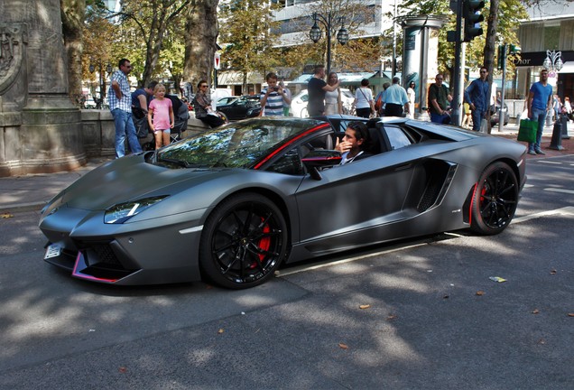 Lamborghini Aventador LP700-4 Roadster Pirelli Edition