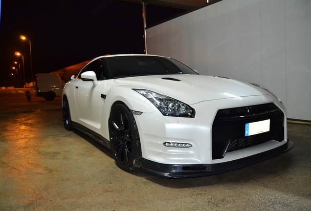 Nissan GT-R 2011