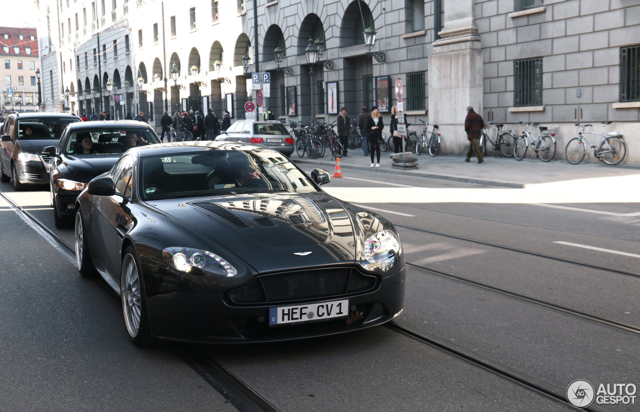 Aston Martin V12 Vantage S