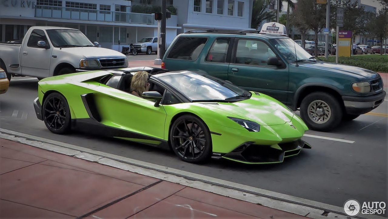 Lamborghini Aventador LP720-4 Roadster 50° Anniversario - 12