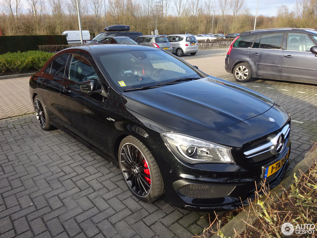 Mercedes-Benz CLA 45 AMG C117