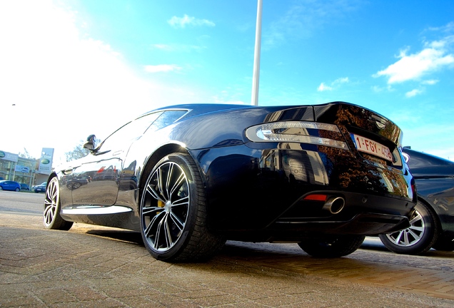 Aston Martin DB9 2013