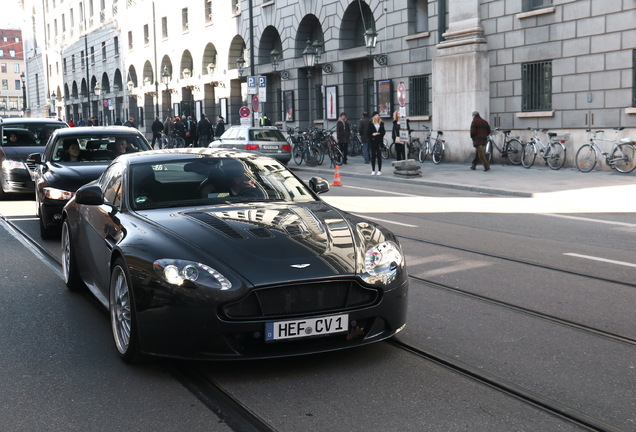 Aston Martin V12 Vantage S