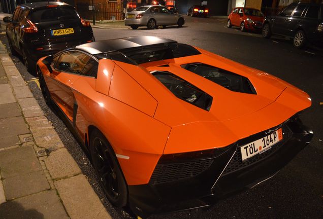 Lamborghini Aventador LP720-4 Roadster 50° Anniversario