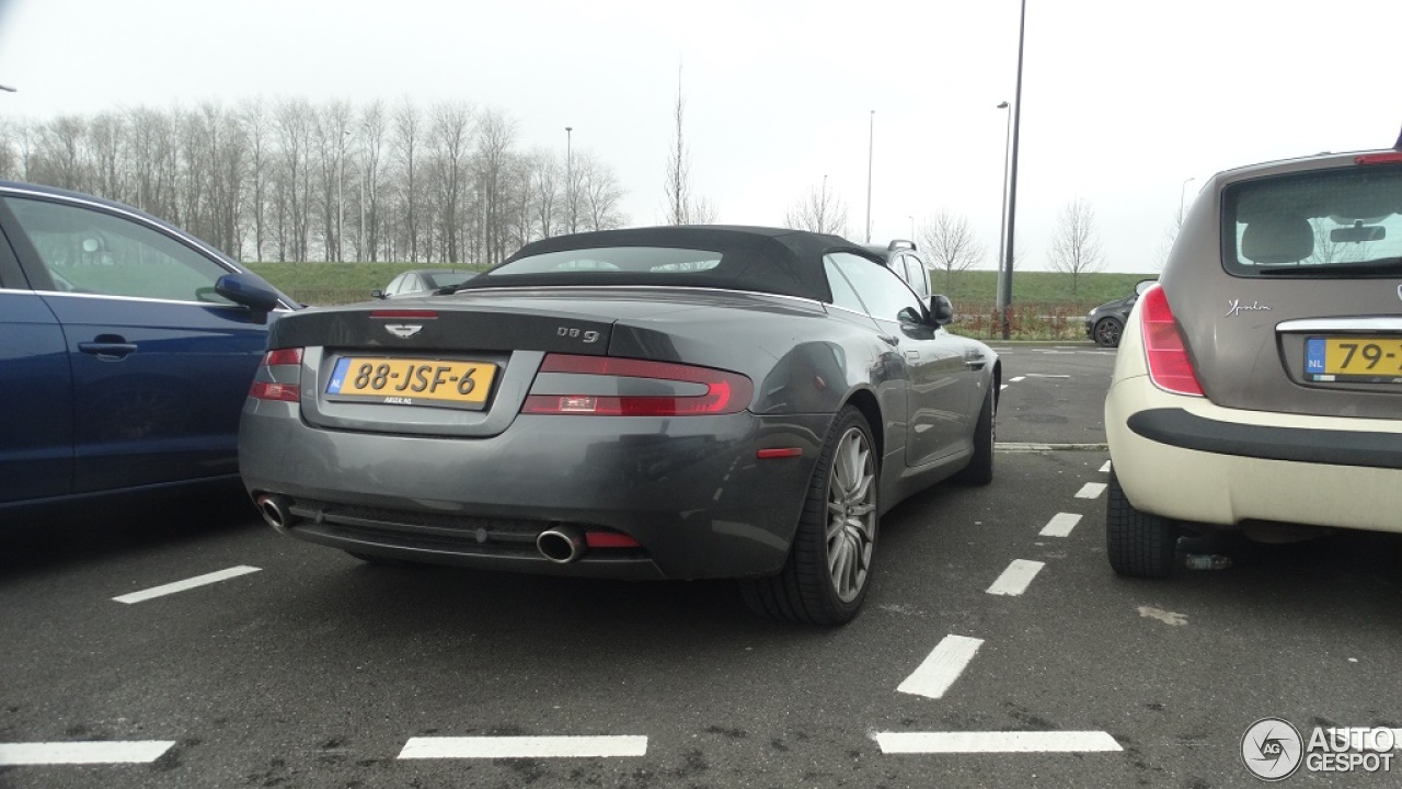 Aston Martin DB9 Volante