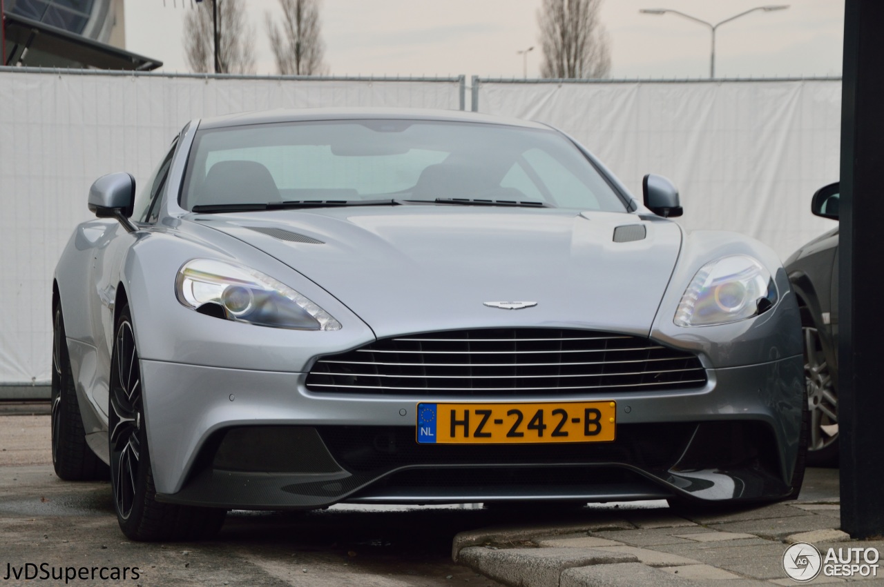 Aston Martin Vanquish 2013