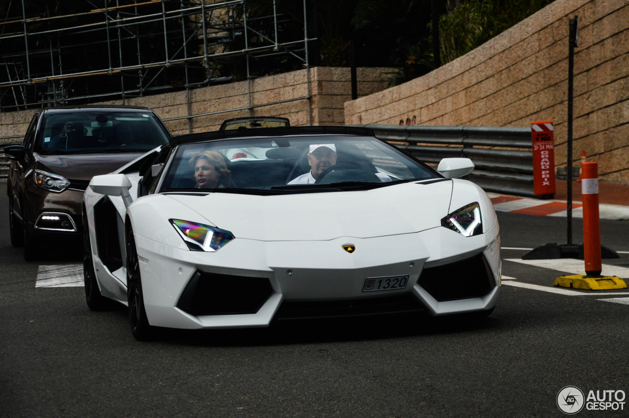 Lamborghini Aventador LP700-4 Roadster