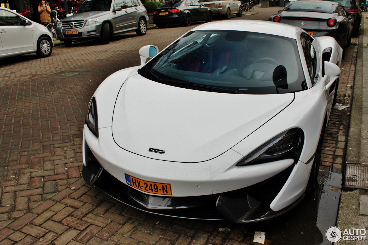 McLaren 570S