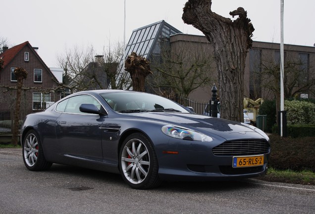 Aston Martin DB9