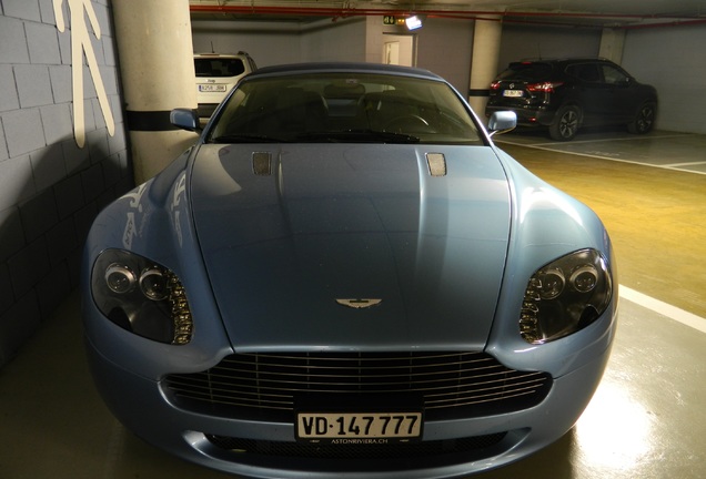 Aston Martin V8 Vantage Roadster