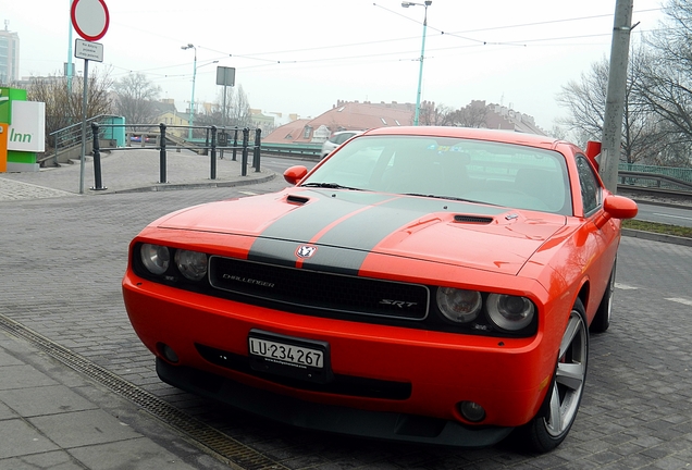 Dodge Challenger SRT-8