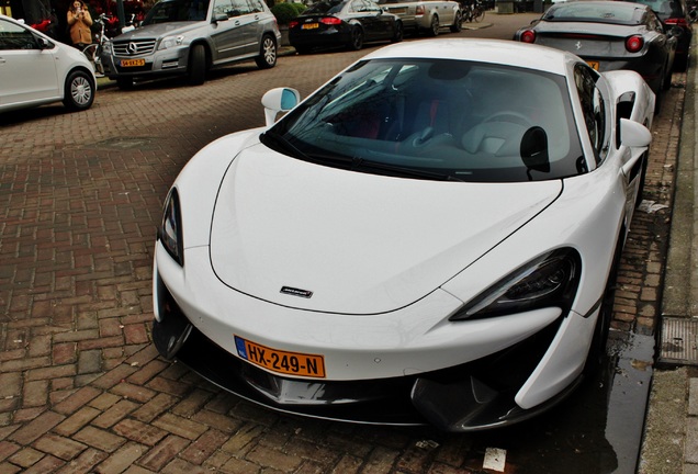 McLaren 570S