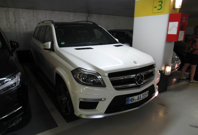 Mercedes-Benz GL 63 AMG X166