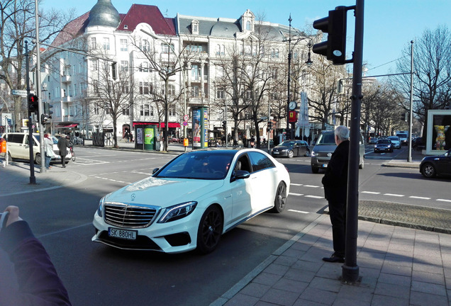 Mercedes-Benz S 63 AMG V222