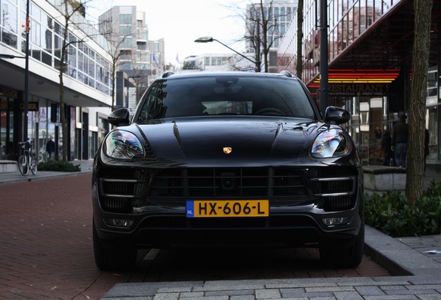 Porsche 95B Macan Turbo