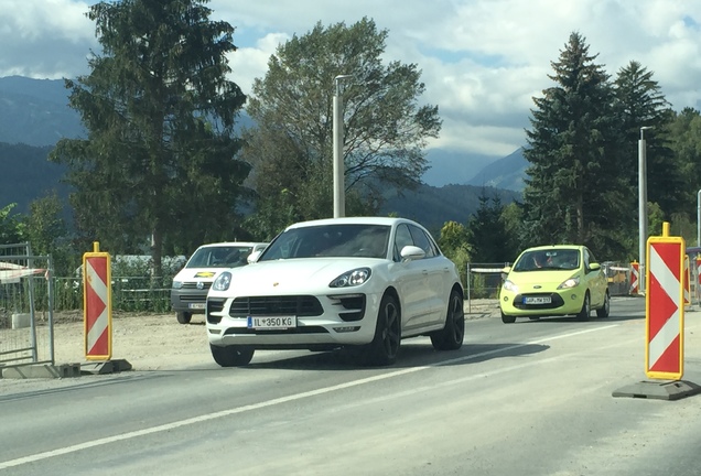 Porsche 95B Macan Turbo