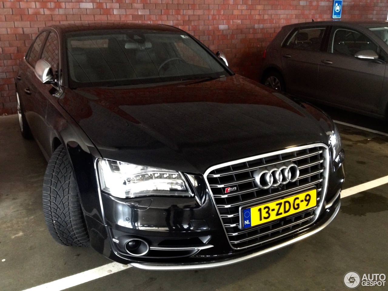 Audi S8 D4