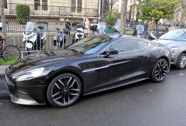 Aston Martin Vanquish 2013