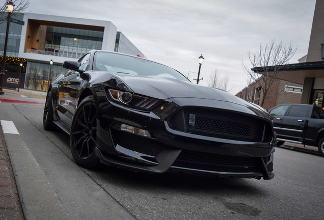 Ford Mustang Shelby GT350 2015