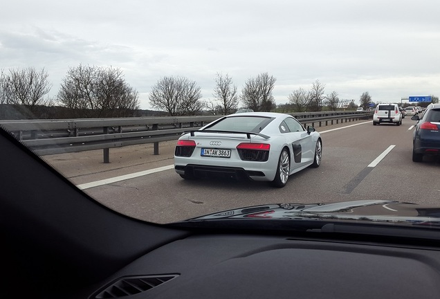 Audi R8 V10 Plus 2015