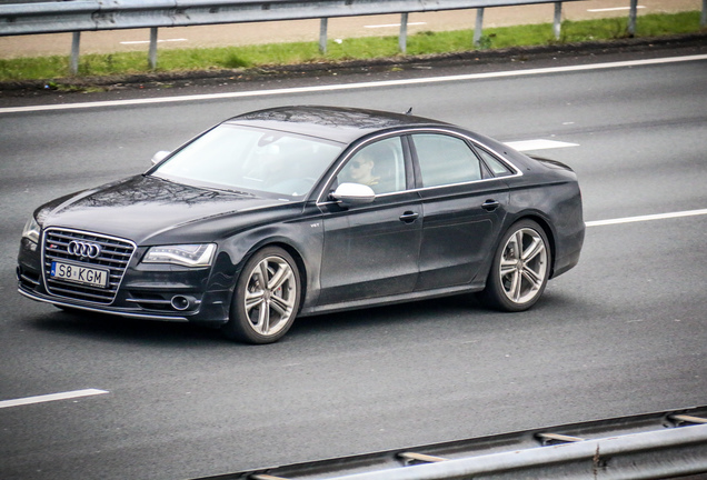 Audi S8 D4