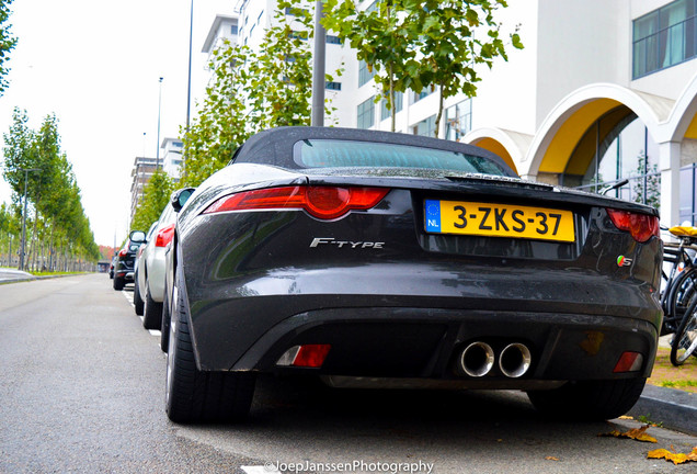 Jaguar F-TYPE S Convertible