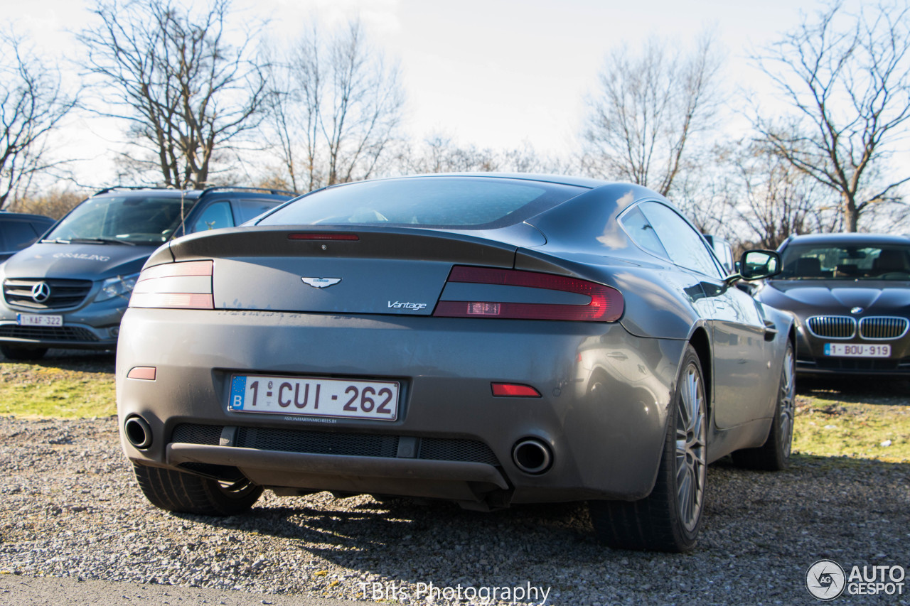 Aston Martin V8 Vantage