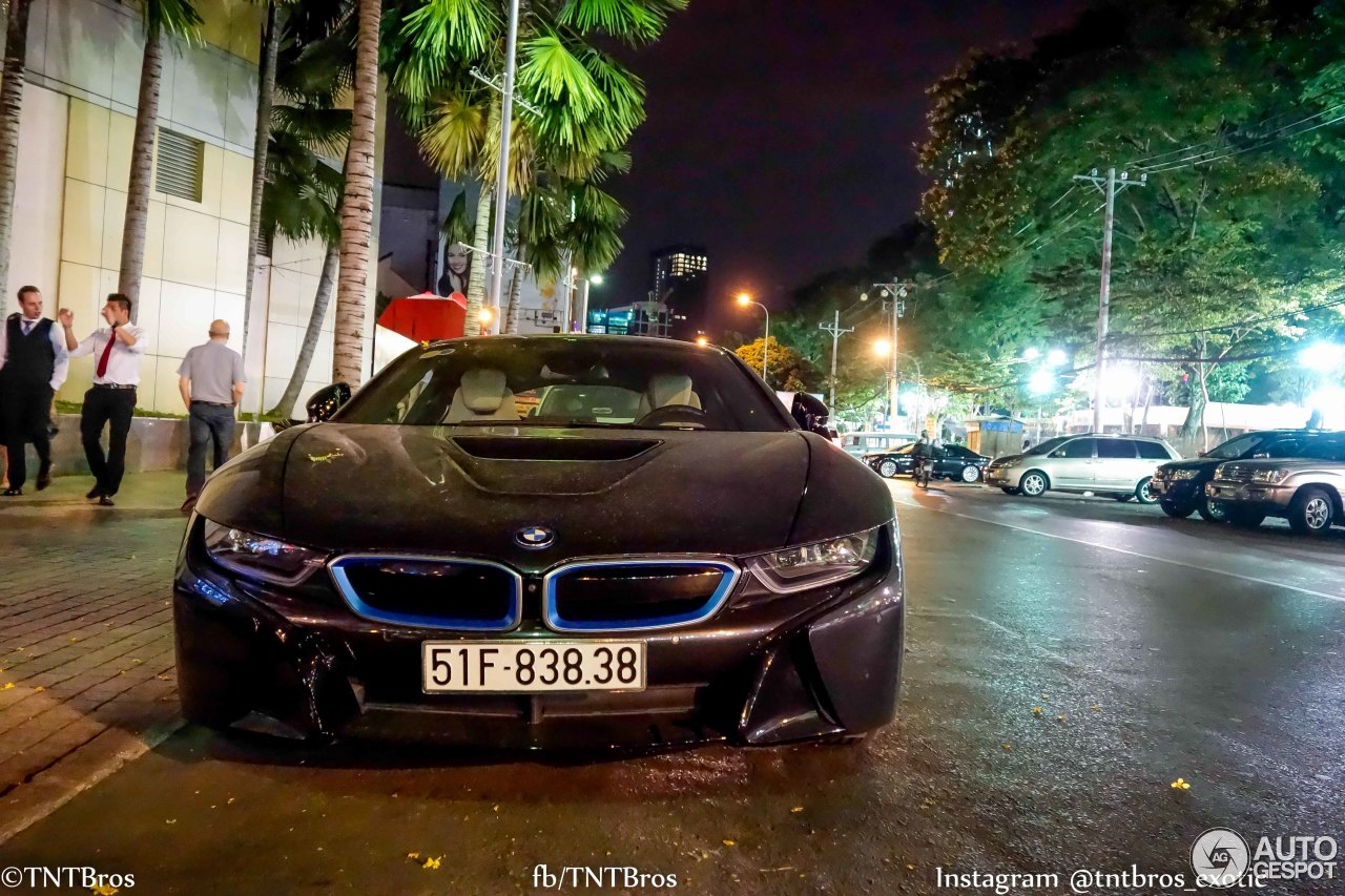 BMW i8