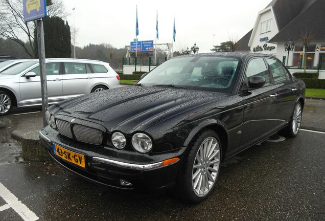 Jaguar XJR