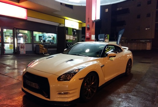 Nissan GT-R 2011