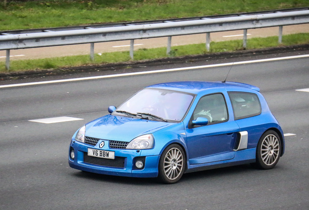 Renault Clio V6 Phase II