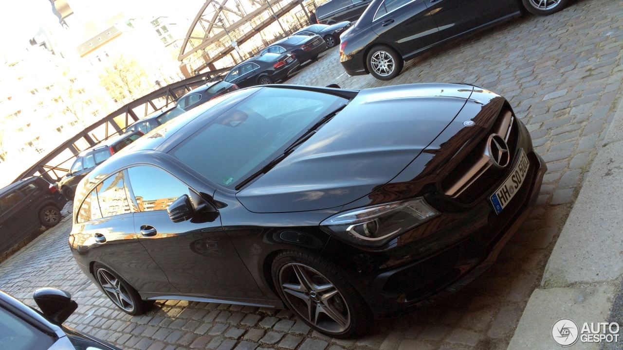 Mercedes-Benz CLA 45 AMG Shooting Brake