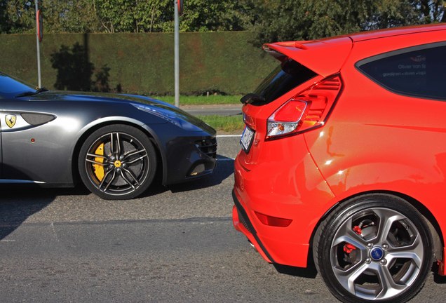 Ferrari FF