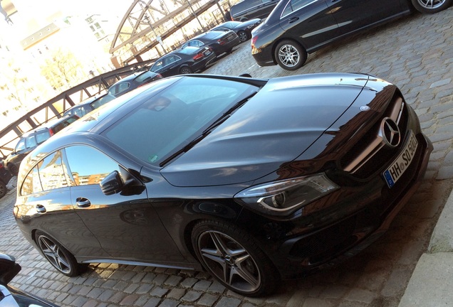 Mercedes-Benz CLA 45 AMG Shooting Brake