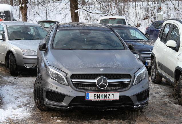 Mercedes-Benz GLA 45 AMG X156