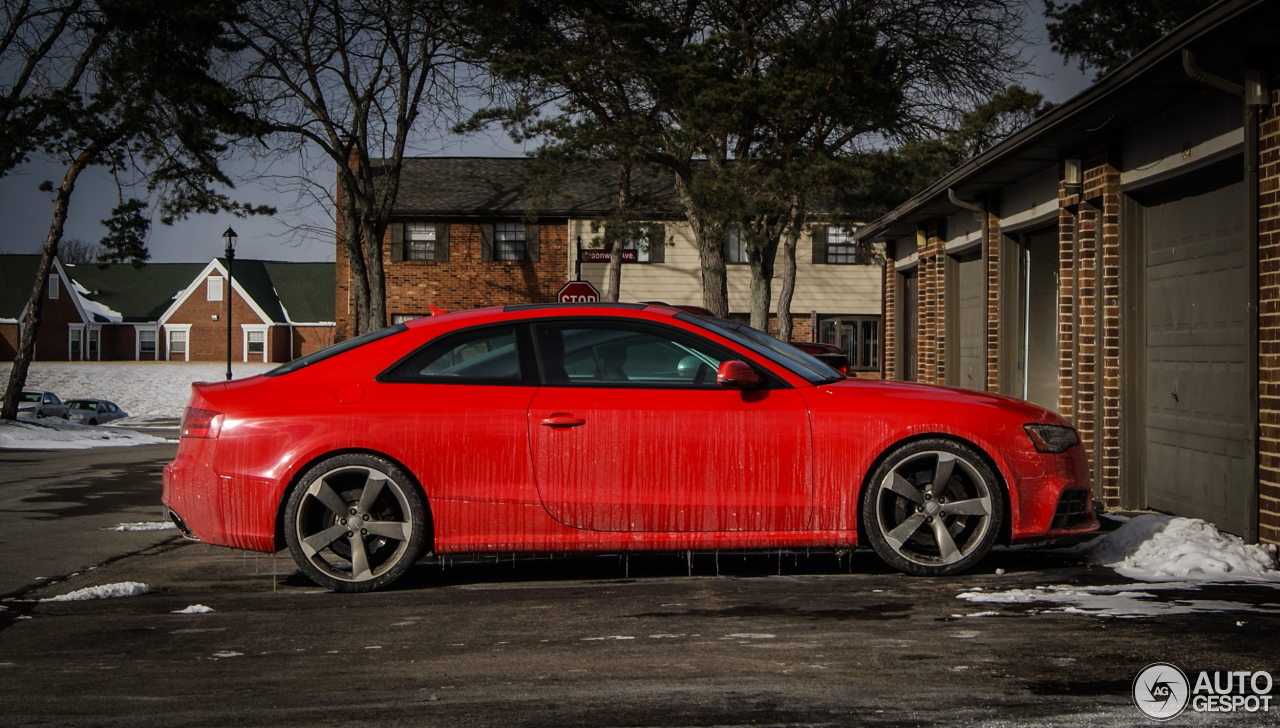 Audi RS5 B8 2012