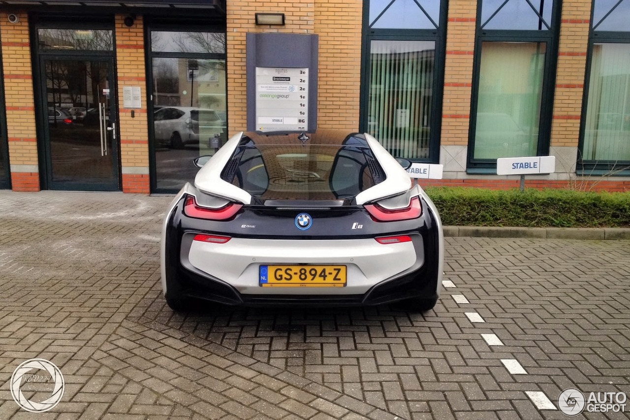 BMW i8