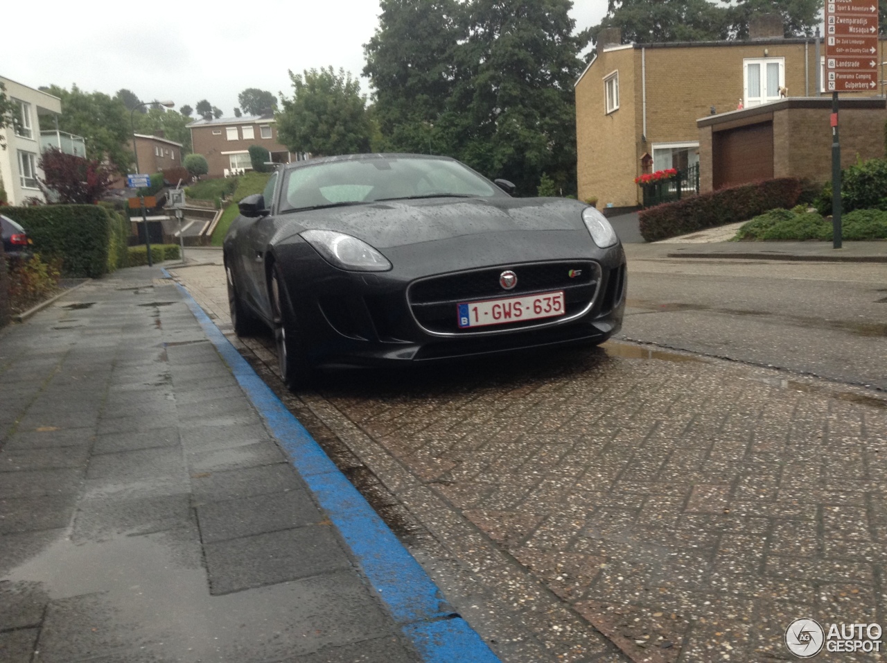 Jaguar F-TYPE S Coupé