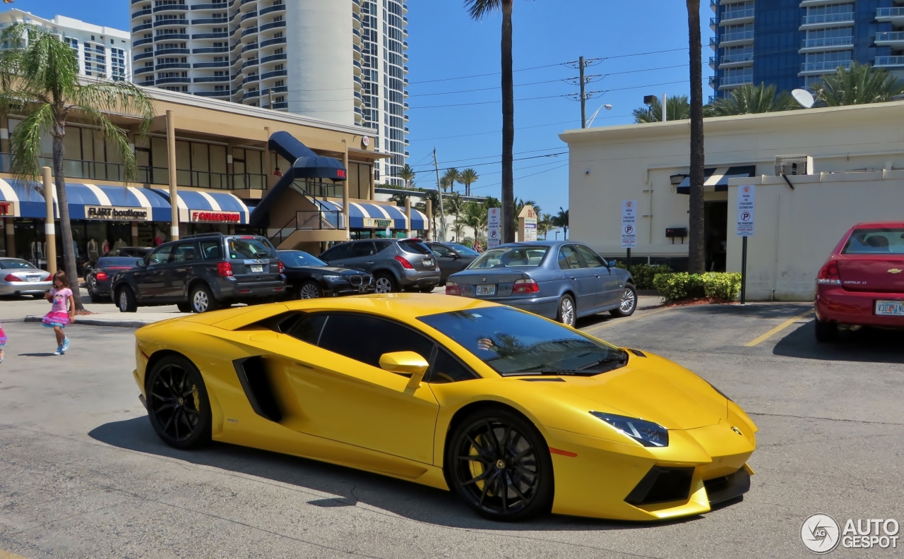 Lamborghini Aventador LP700-4