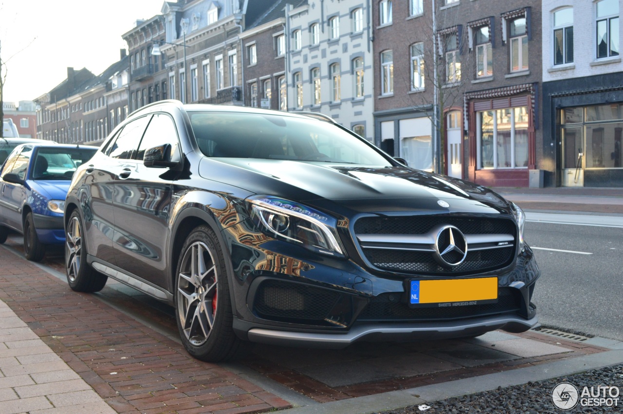 Mercedes-AMG GLA 45 X156