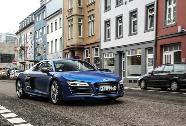 Audi R8 V10 Plus 2013