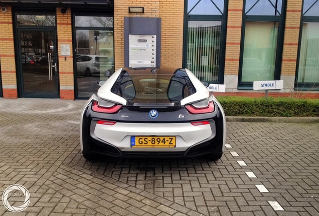 BMW i8