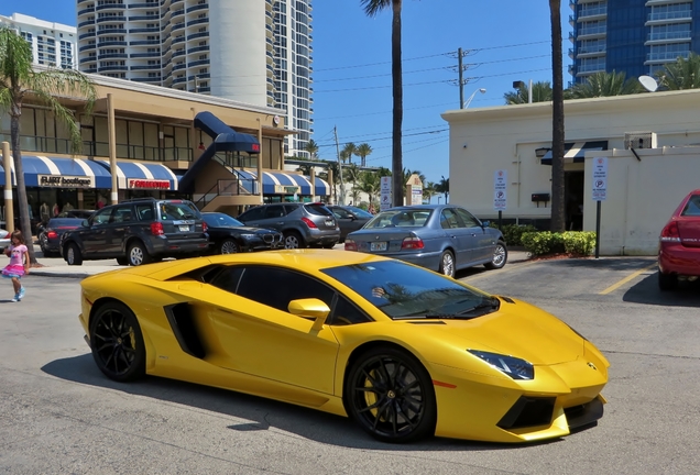 Lamborghini Aventador LP700-4