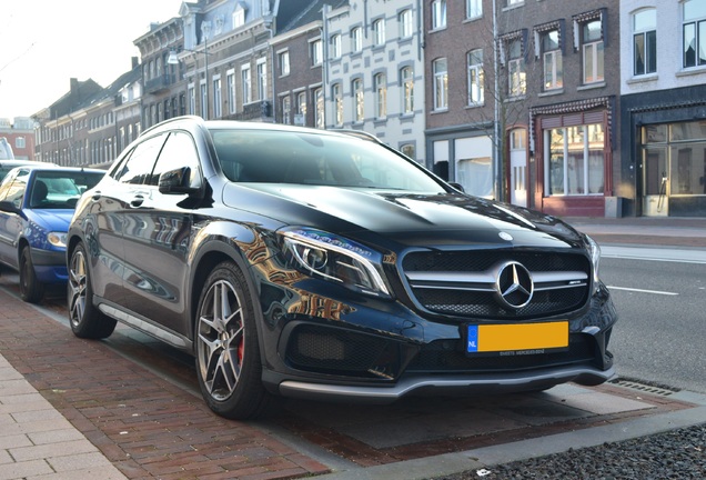 Mercedes-AMG GLA 45 X156