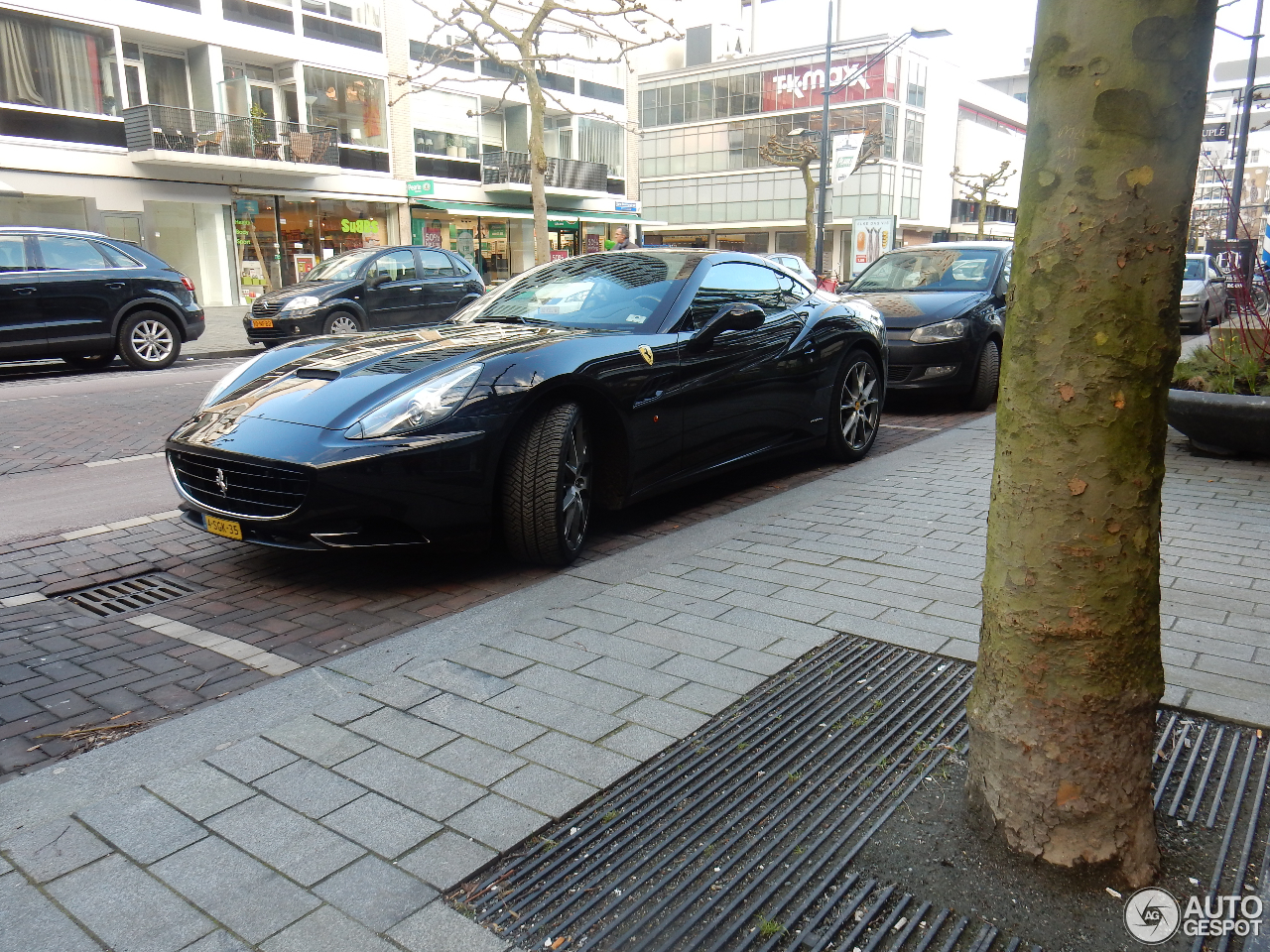 Ferrari California