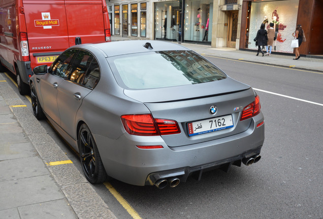 BMW M5 F10 2011