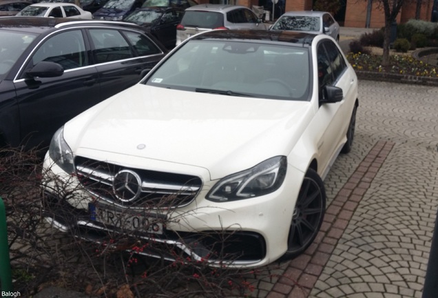 Mercedes-Benz E 63 AMG S W212